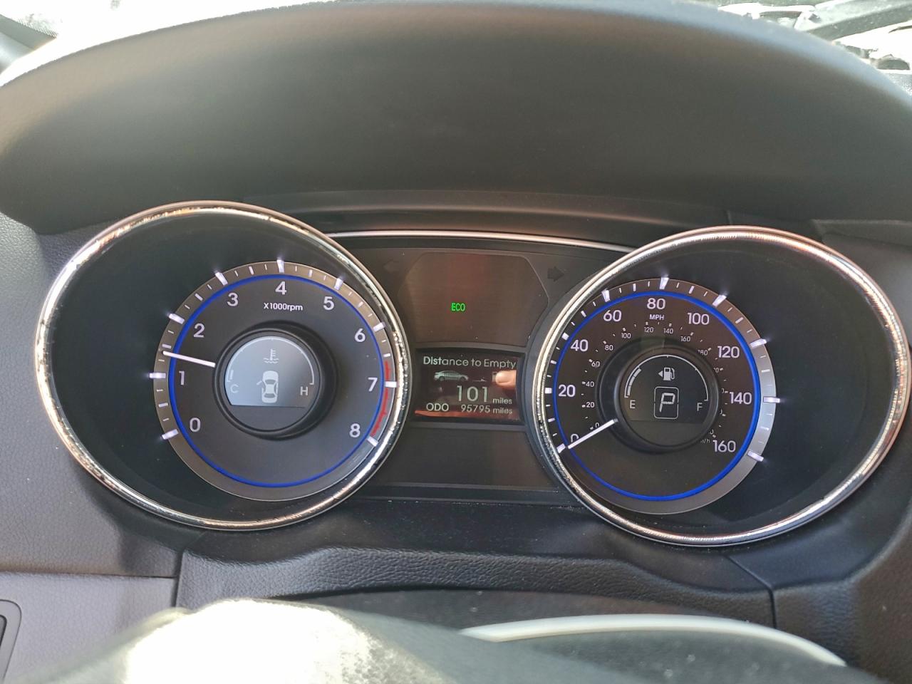 2014 HYUNDAI SONATA GLS photo 9