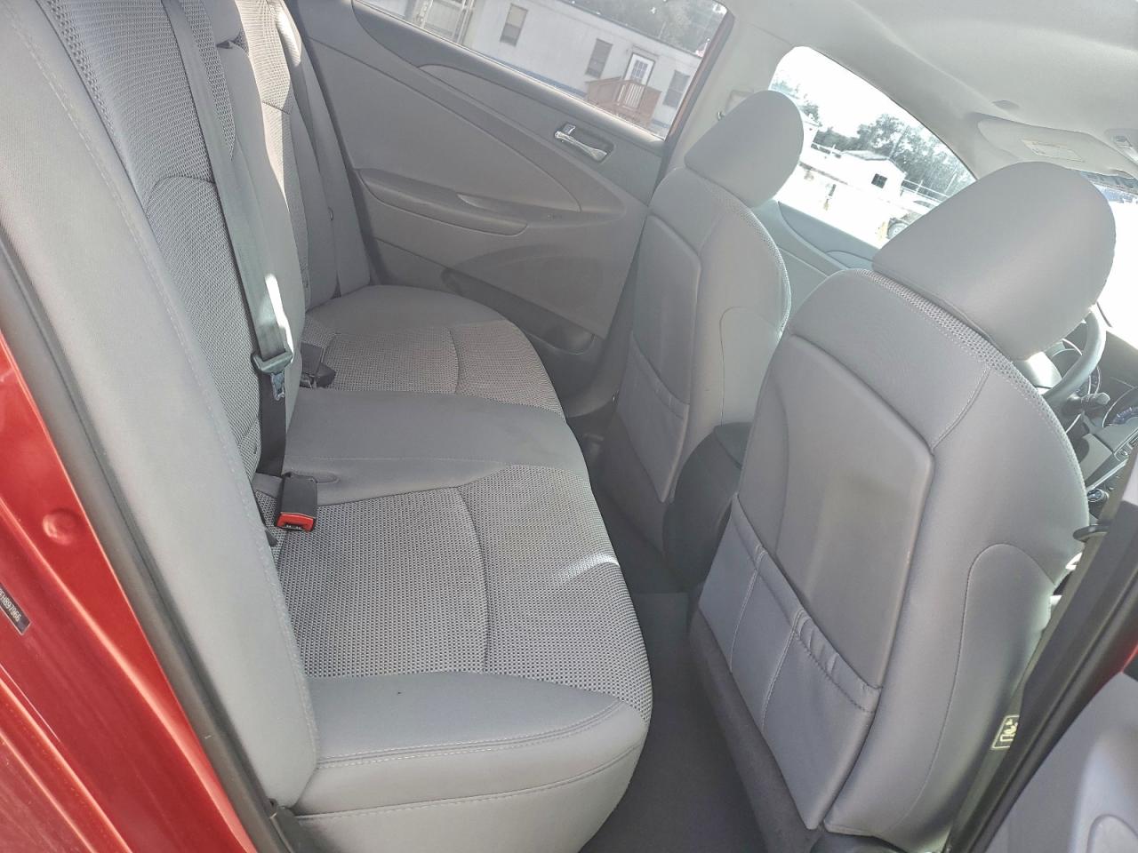 2014 HYUNDAI SONATA GLS photo 10
