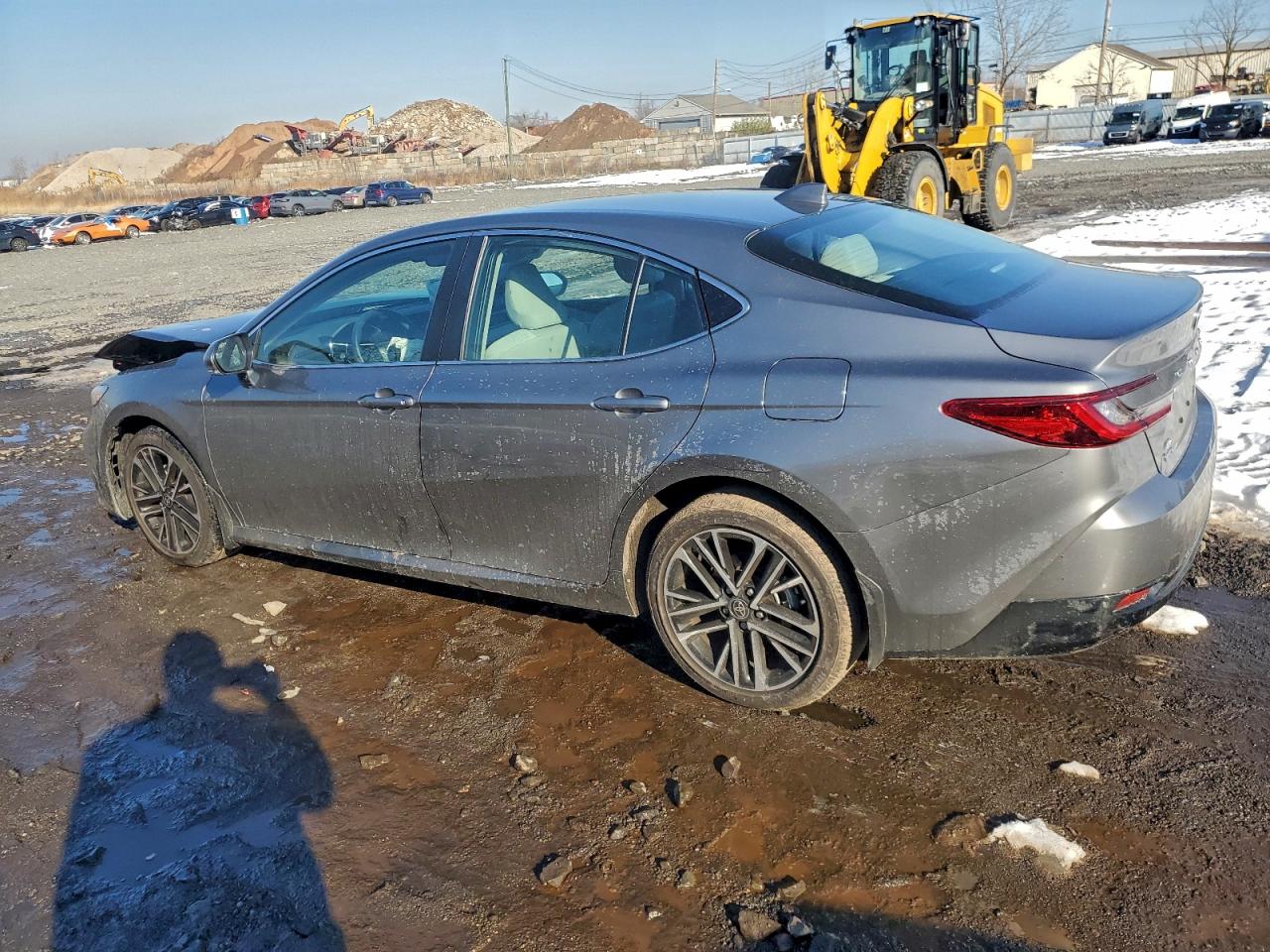 2025 TOYOTA CAMRY XSE photo 2