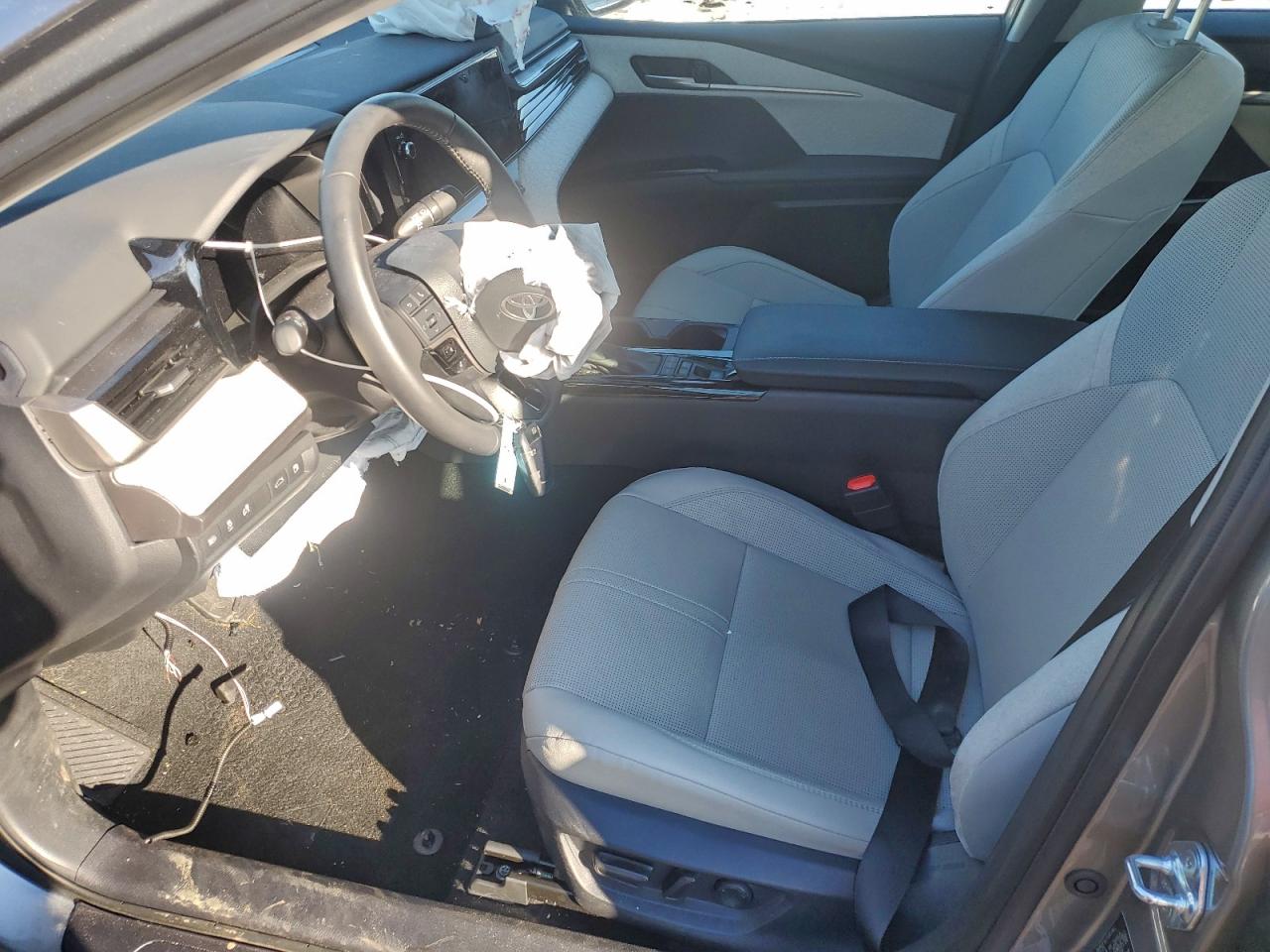 2025 TOYOTA CAMRY XSE photo 7