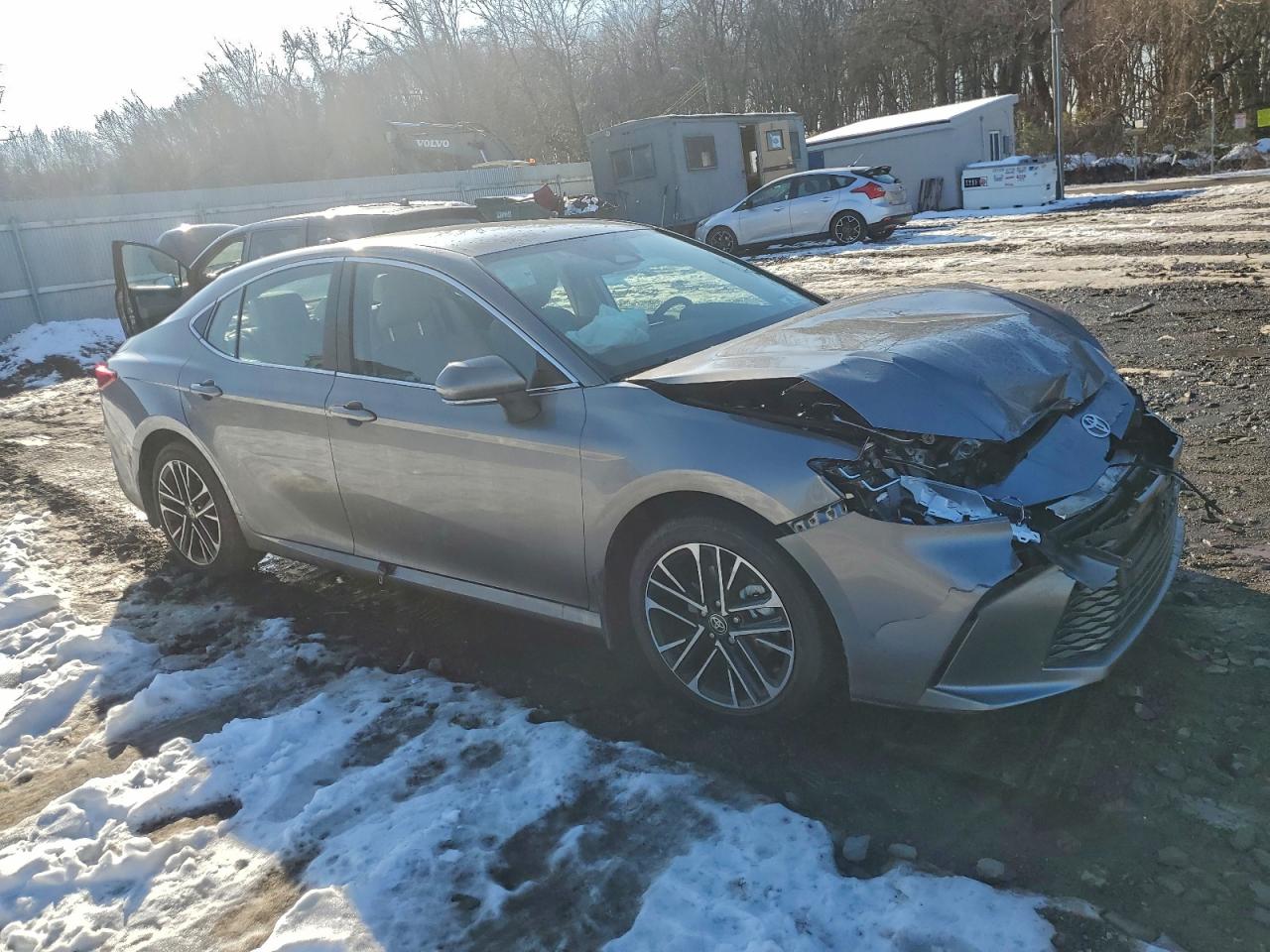 2025 TOYOTA CAMRY XSE photo 4
