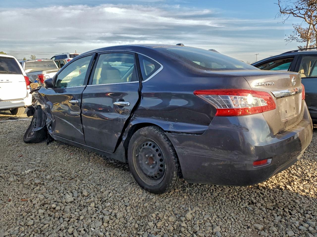 2015 NISSAN SENTRA S photo 2
