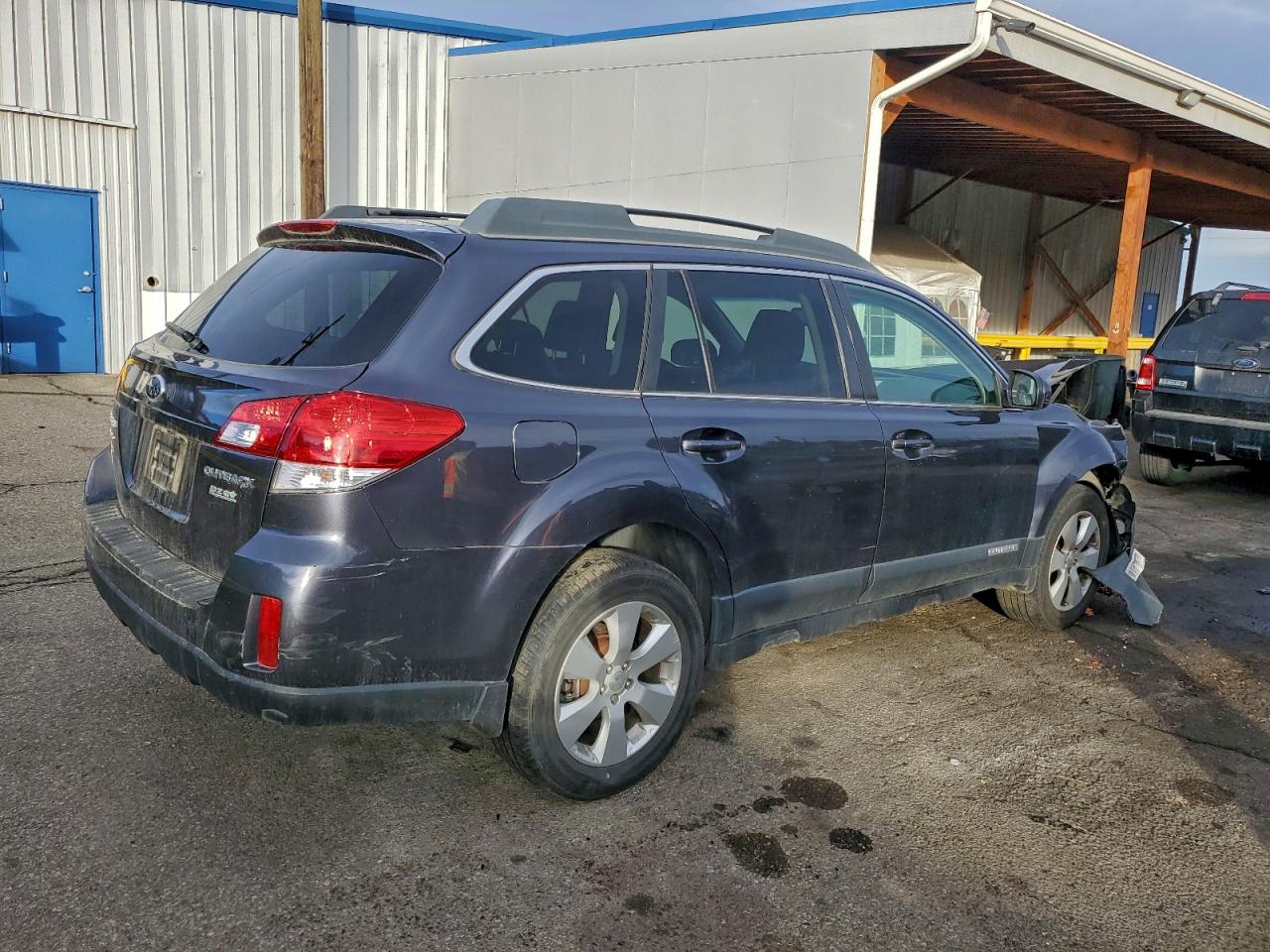 2012 SUBARU OUTBACK 2.5I PREMIUM photo 3