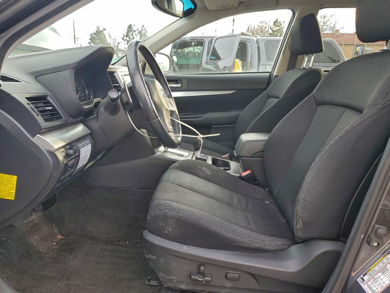 2012 SUBARU OUTBACK 2.5I PREMIUM photo 7