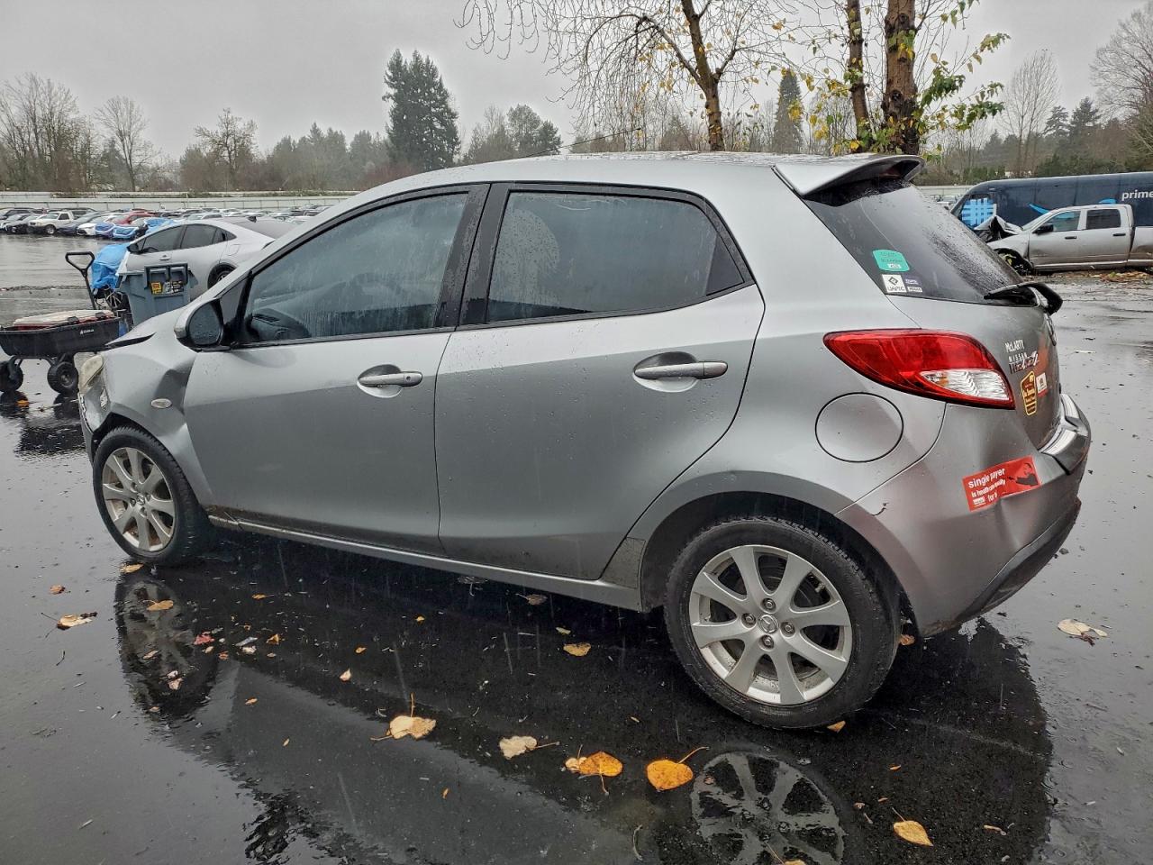 2012 MAZDA MAZDA2 photo 2