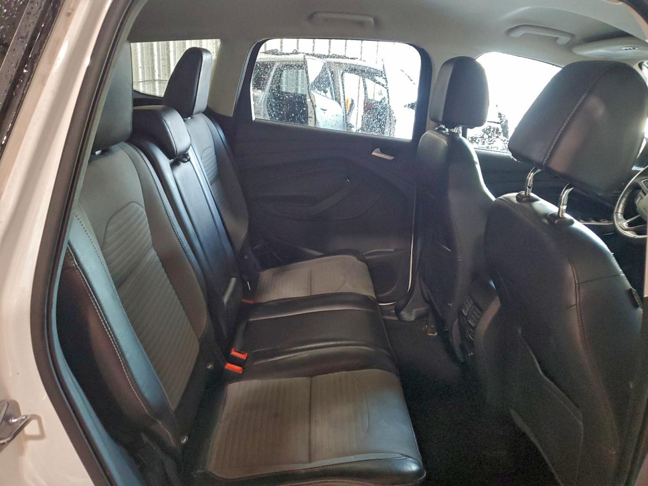 2017 FORD ESCAPE TITANIUM photo 11