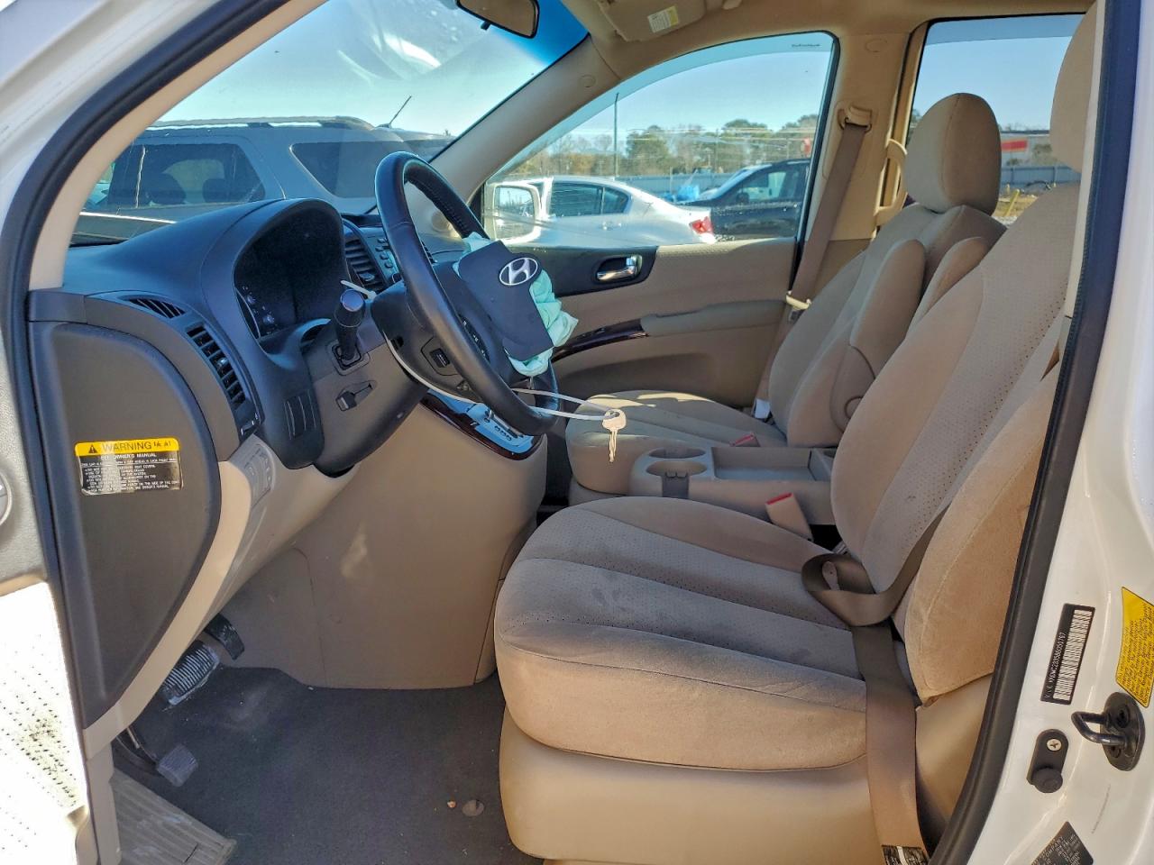 2008 HYUNDAI ENTOURAGE GLS photo 7