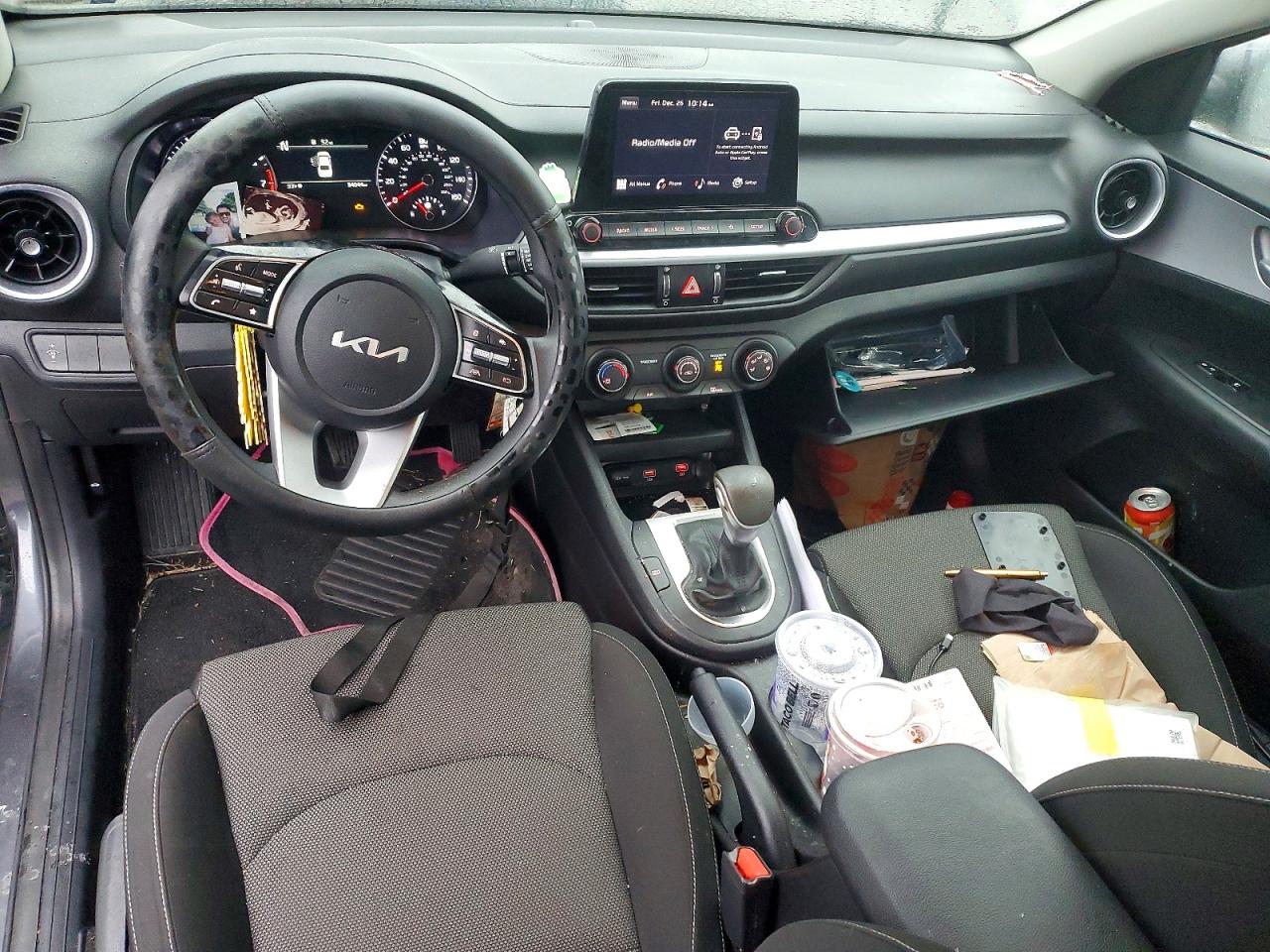 2024 KIA FORTE LX photo 8