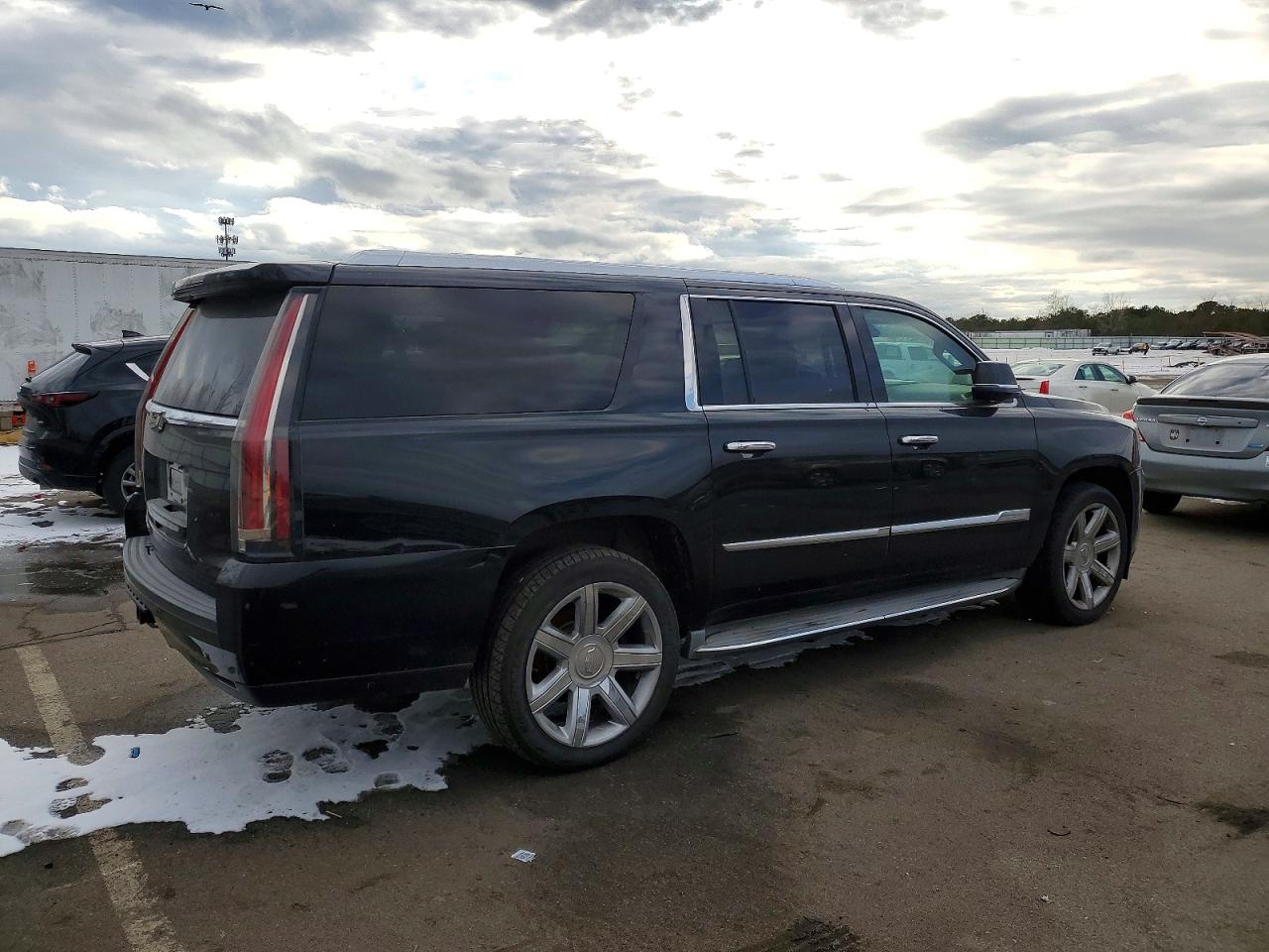 2015 CADILLAC ESCALADE ESV PREMIUM photo 3