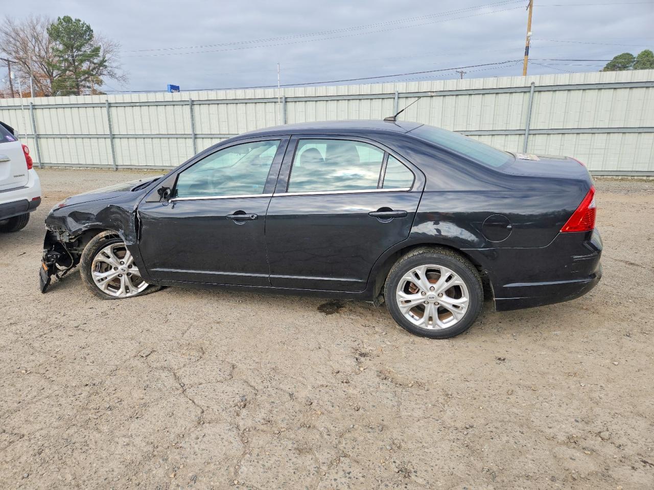 2012 FORD FUSION SE photo 2