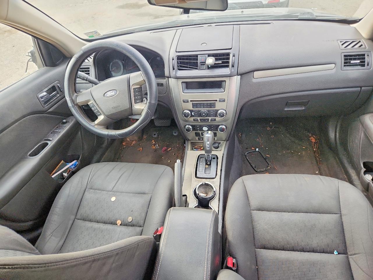2012 FORD FUSION SE photo 8