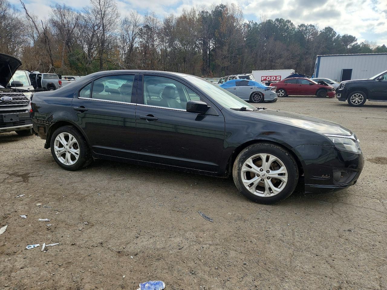 2012 FORD FUSION SE photo 4