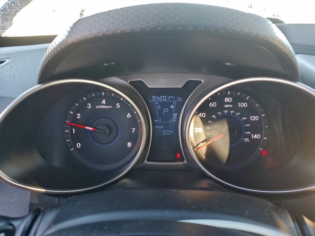 2017 HYUNDAI VELOSTER BASE photo 9