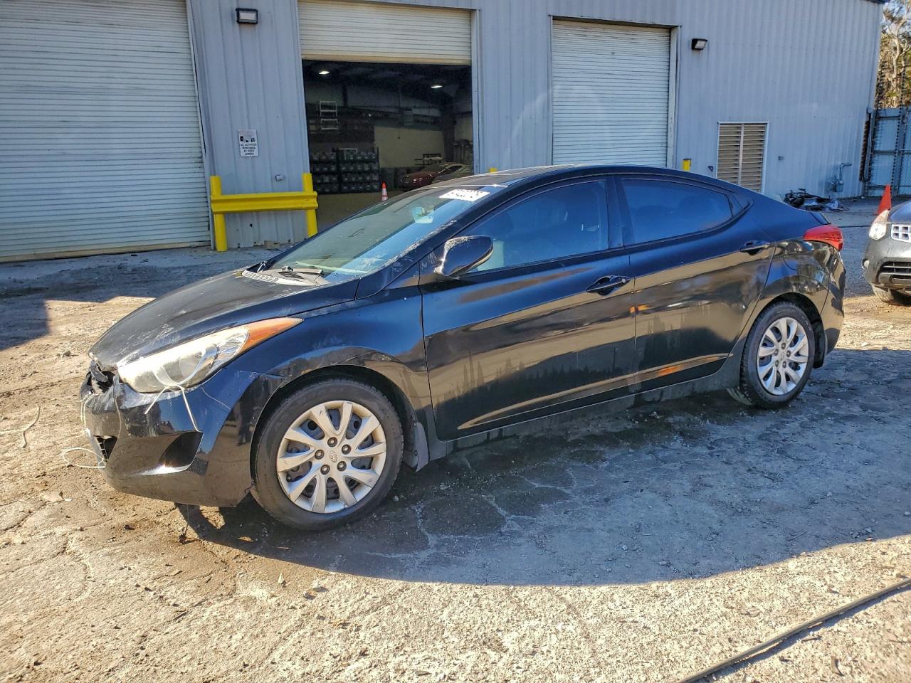 2013 HYUNDAI ELANTRA