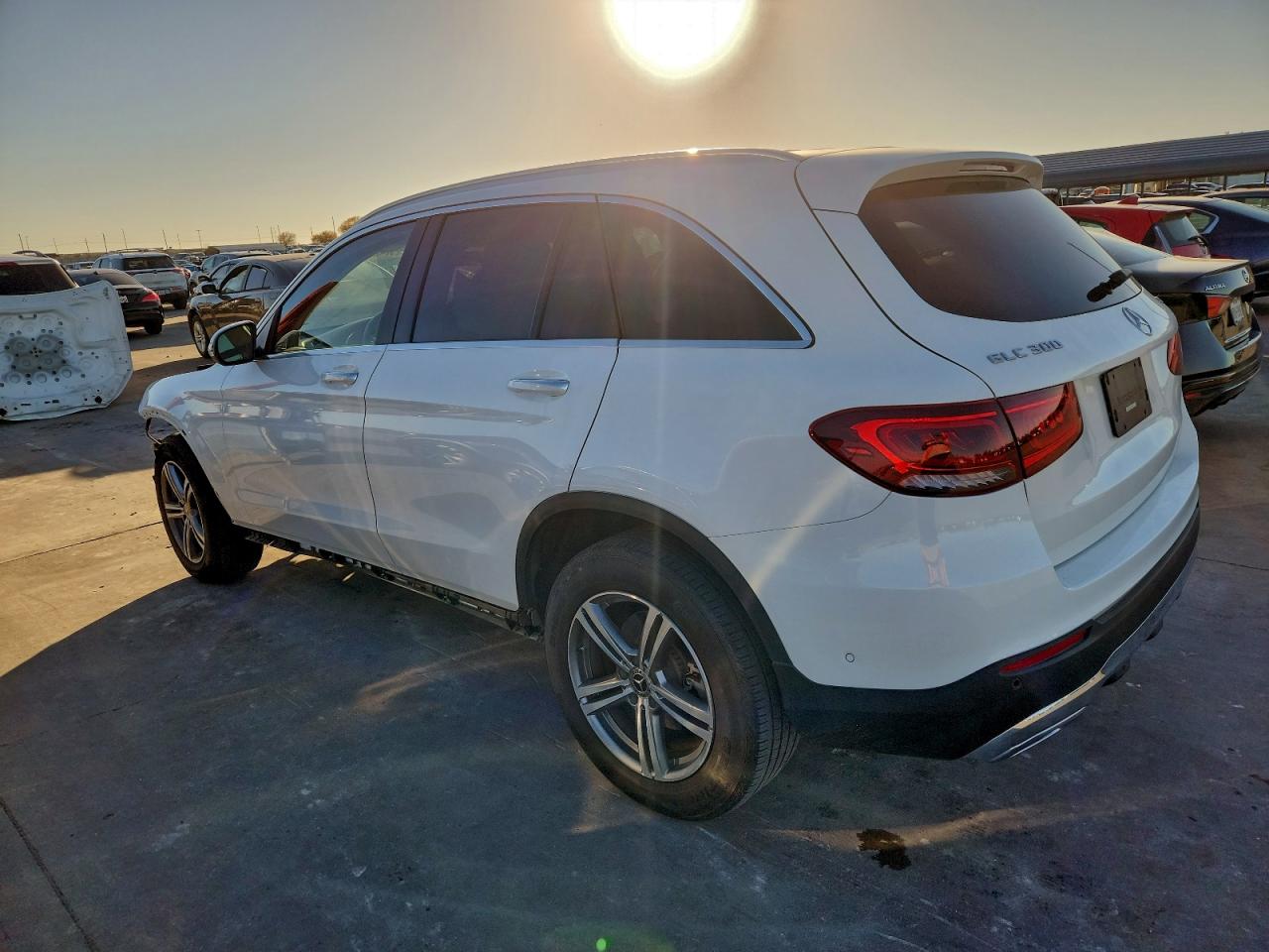 2021 MERCEDES-BENZ GLC 300 4MATIC photo 2