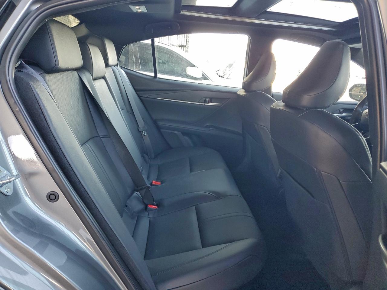 2025 TOYOTA CAMRY XSE photo 19