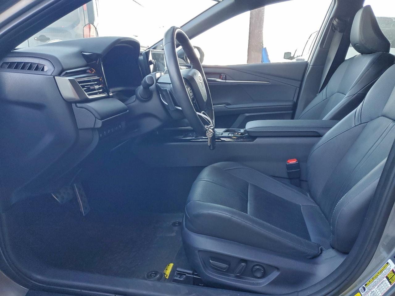 2025 TOYOTA CAMRY XSE photo 13