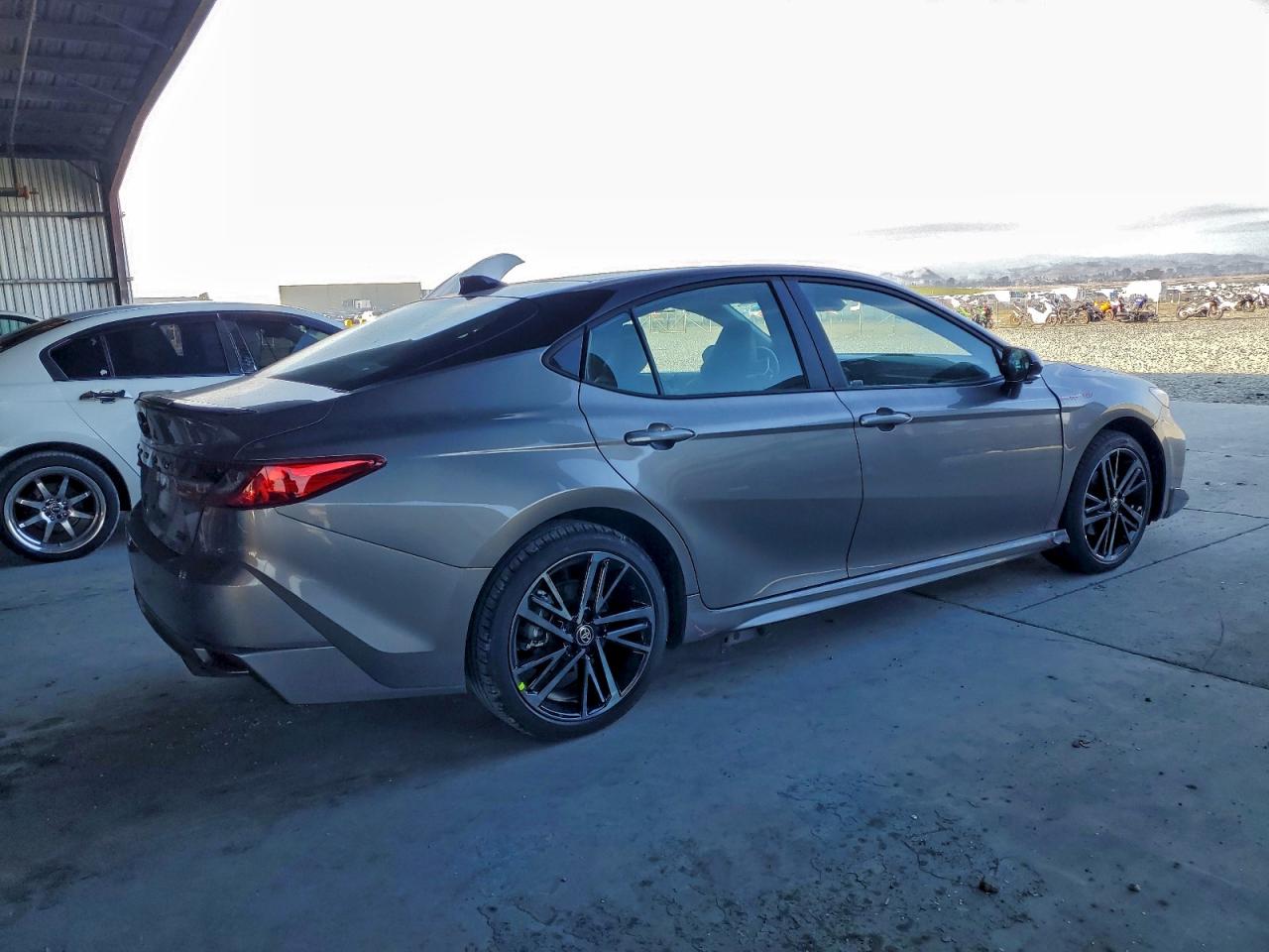 2025 TOYOTA CAMRY XSE photo 5