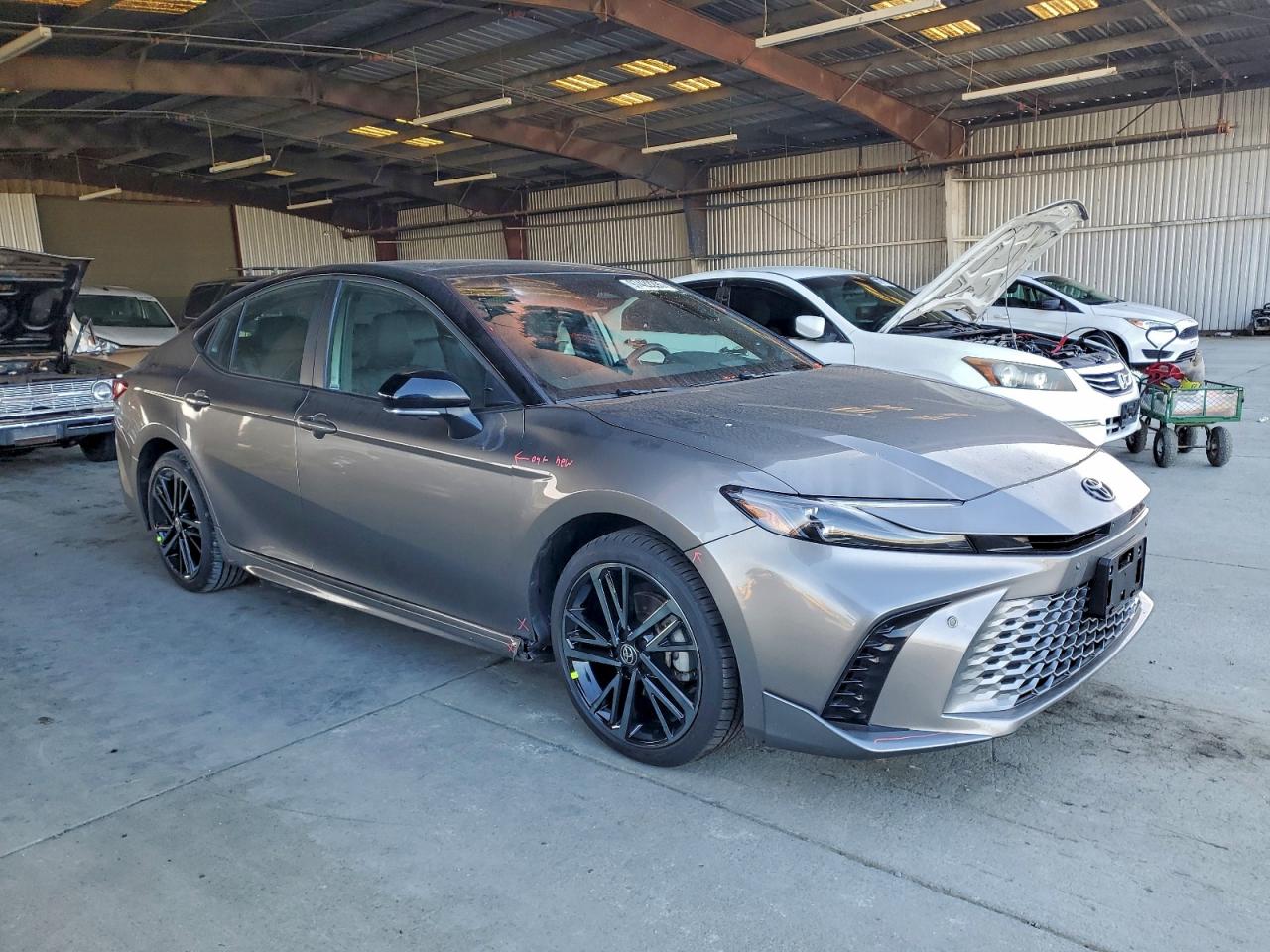 2025 TOYOTA CAMRY XSE photo 7