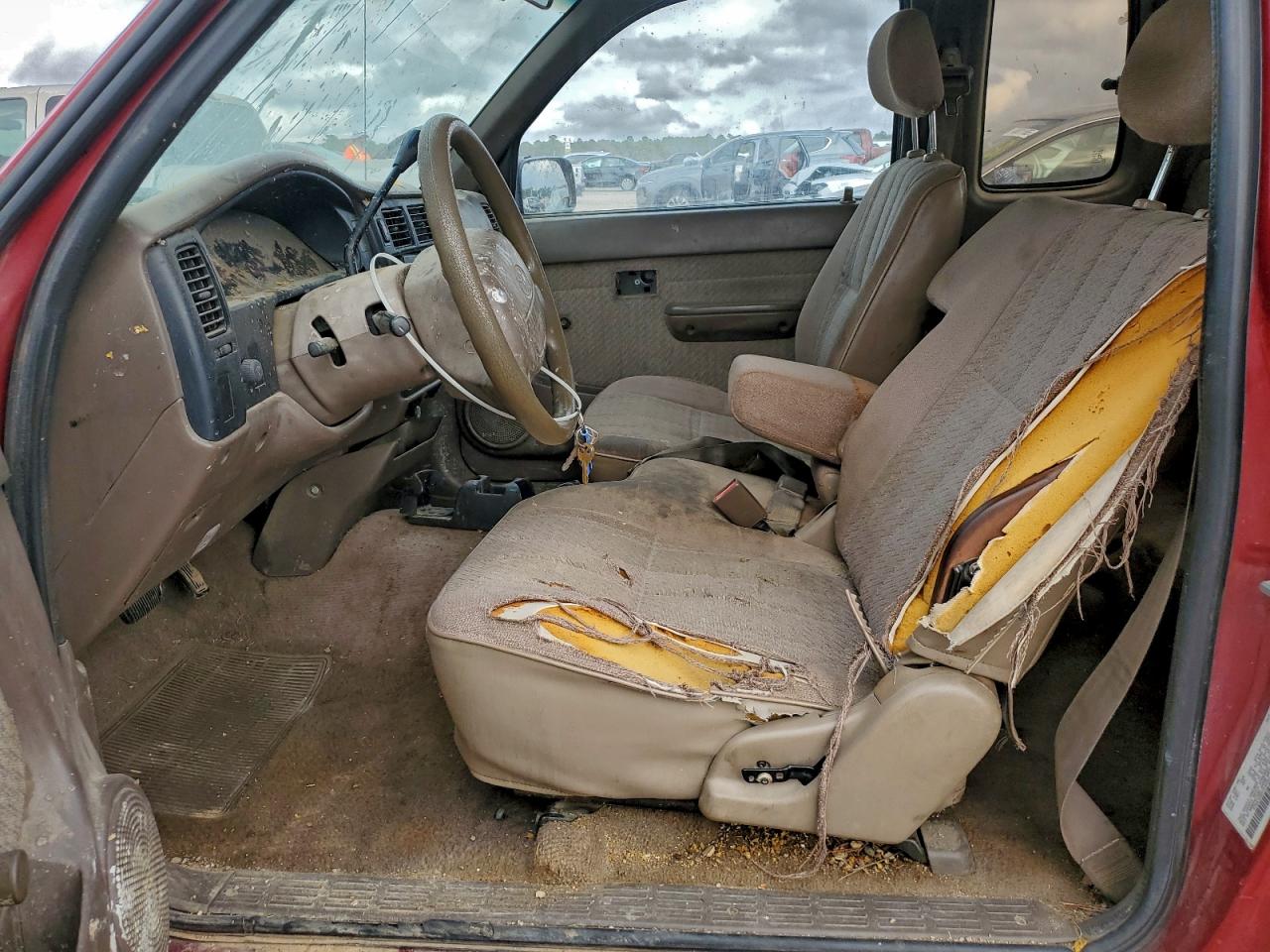 1996 TOYOTA TACOMA XTRACAB photo 7