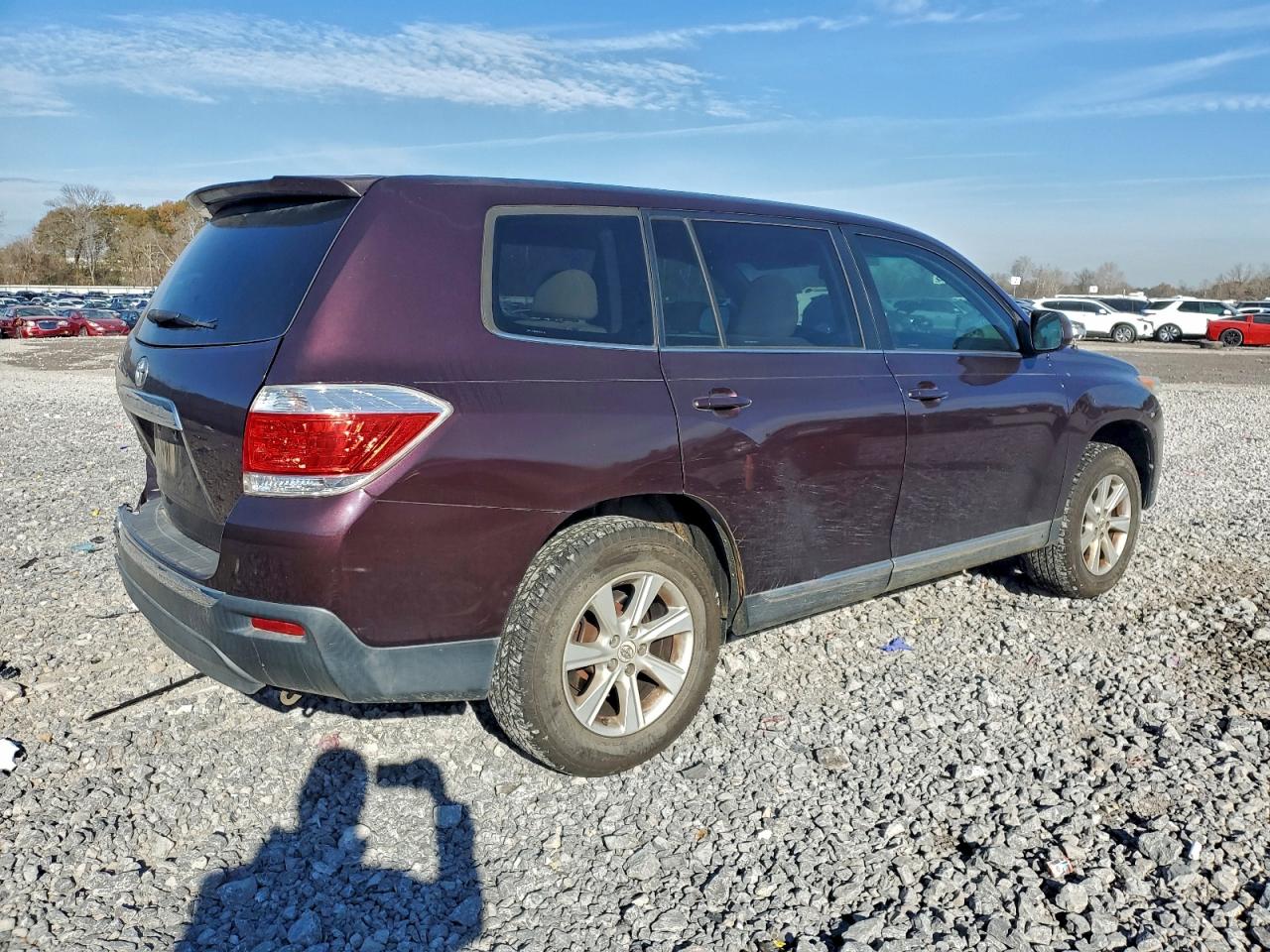 2012 TOYOTA HIGHLANDER BASE photo 3