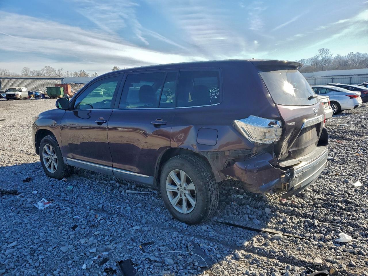 2012 TOYOTA HIGHLANDER BASE photo 2