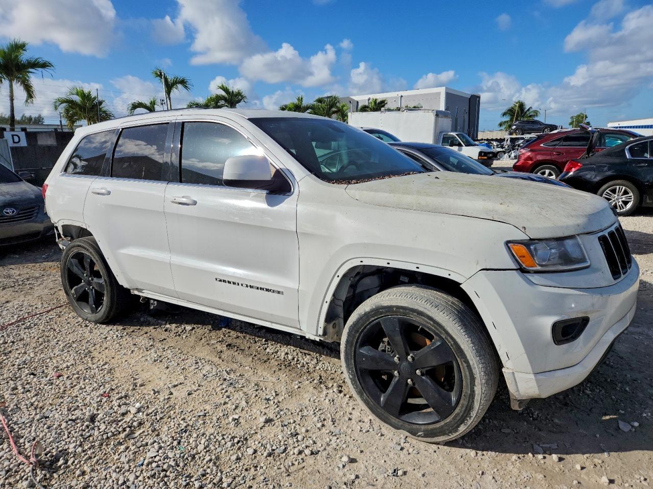 2015 JEEP GRAND CHEROKEE LAREDO photo 4