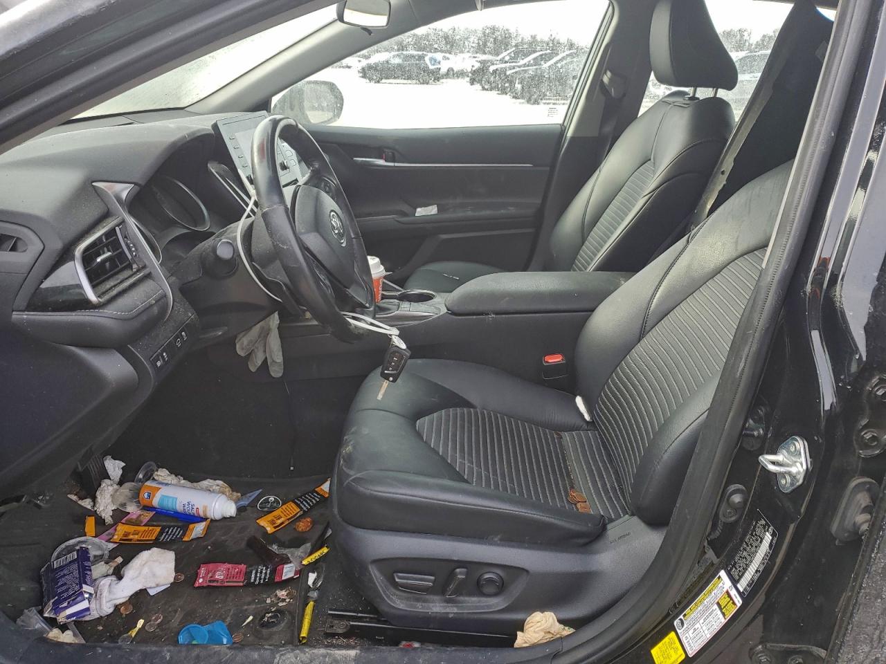 2024 TOYOTA CAMRY SE NIGHT SHADE photo 7