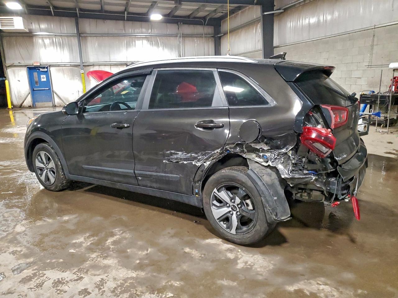 2017 KIA NIRO EX photo 2