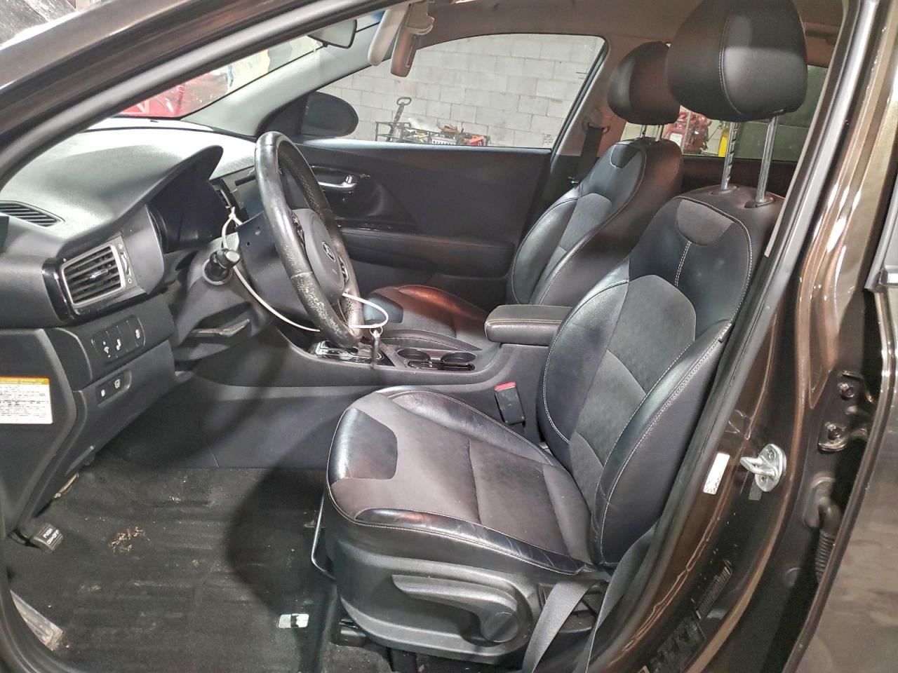 2017 KIA NIRO EX photo 7