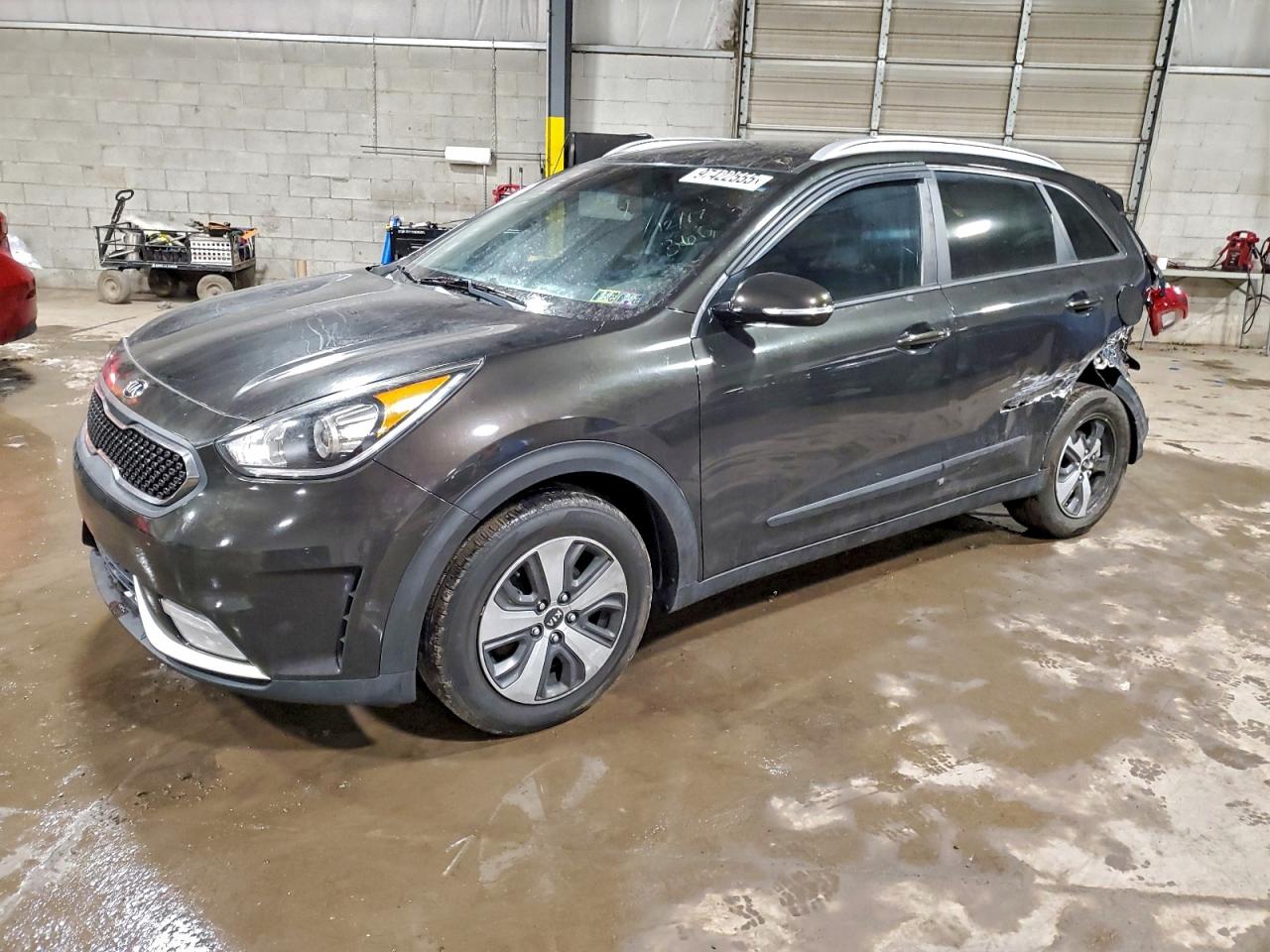 2017 KIA NIRO