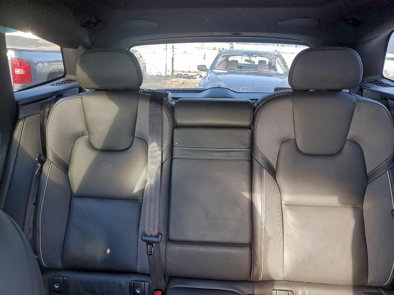 2020 VOLVO XC60 T5 R-DESIGN photo 10
