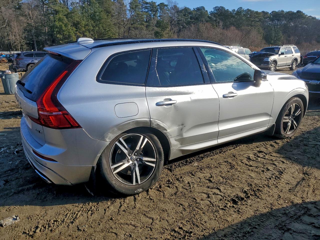 2020 VOLVO XC60 T5 R-DESIGN photo 3