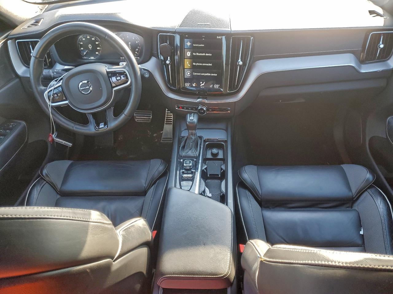 2020 VOLVO XC60 T5 R-DESIGN photo 8