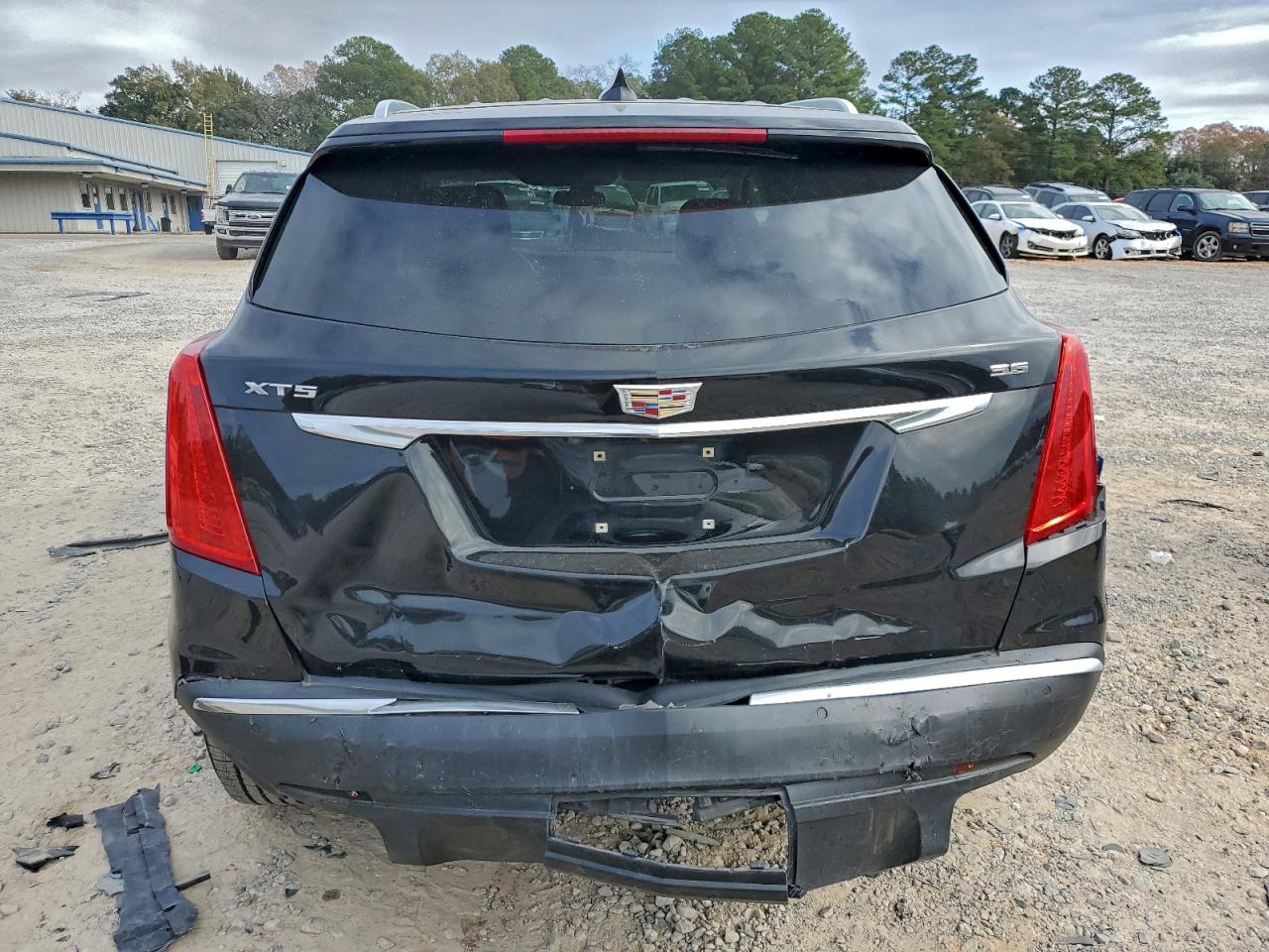 2017 CADILLAC XT5 LUXURY photo 6