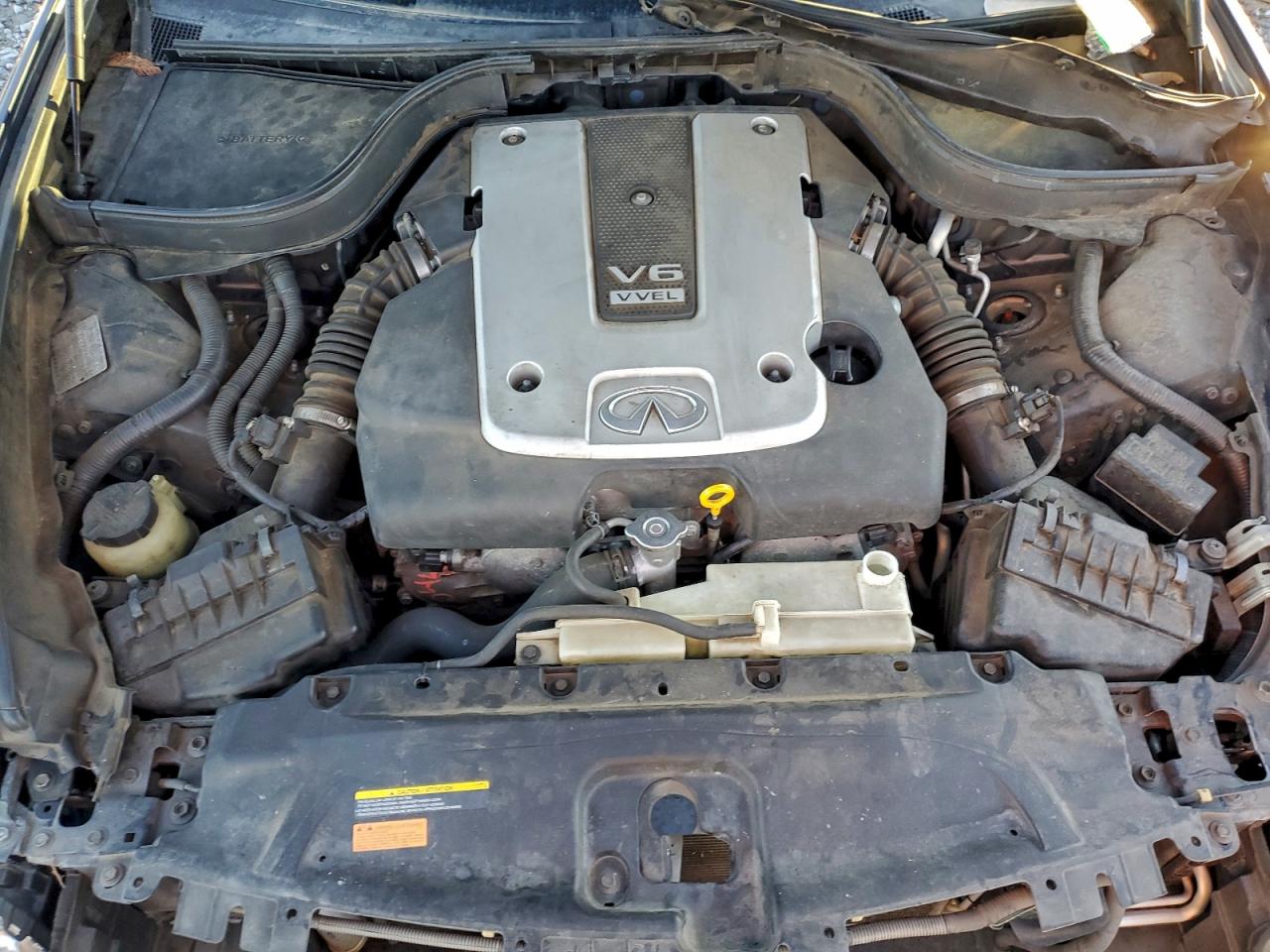 2010 INFINITI G37 photo 11