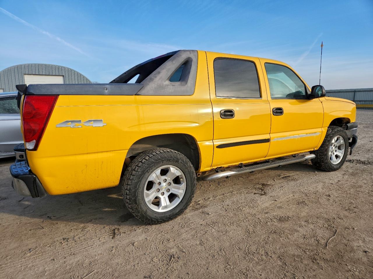 2003 CHEVROLET AVALANCHE K1500 photo 3