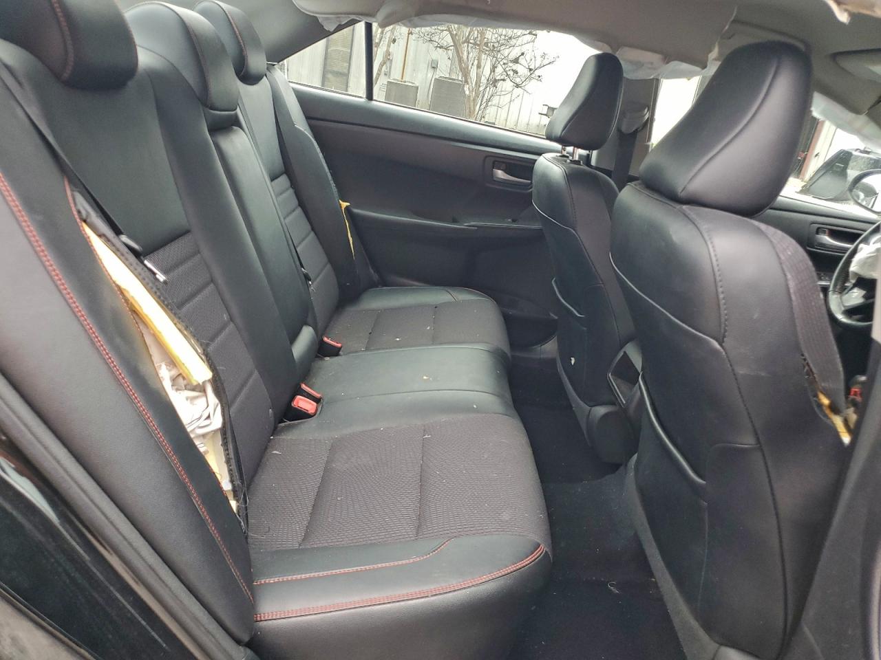 2017 TOYOTA CAMRY LE photo 10
