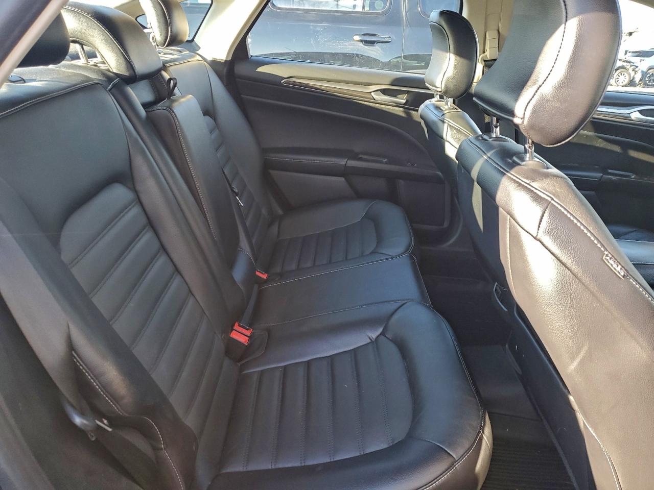 2018 FORD FUSION SE photo 10