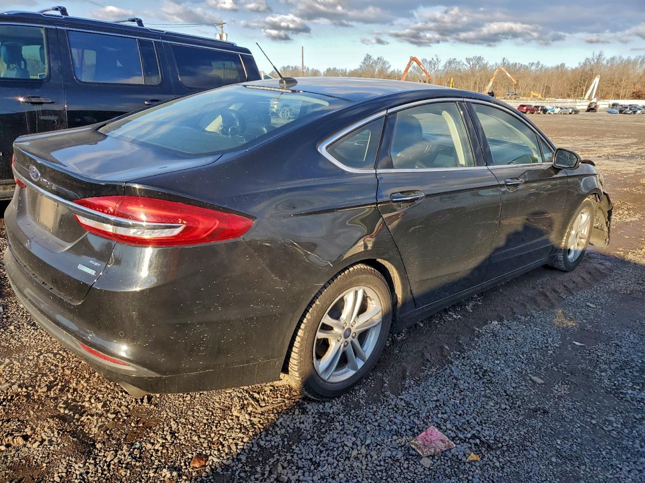 2018 FORD FUSION SE photo 3
