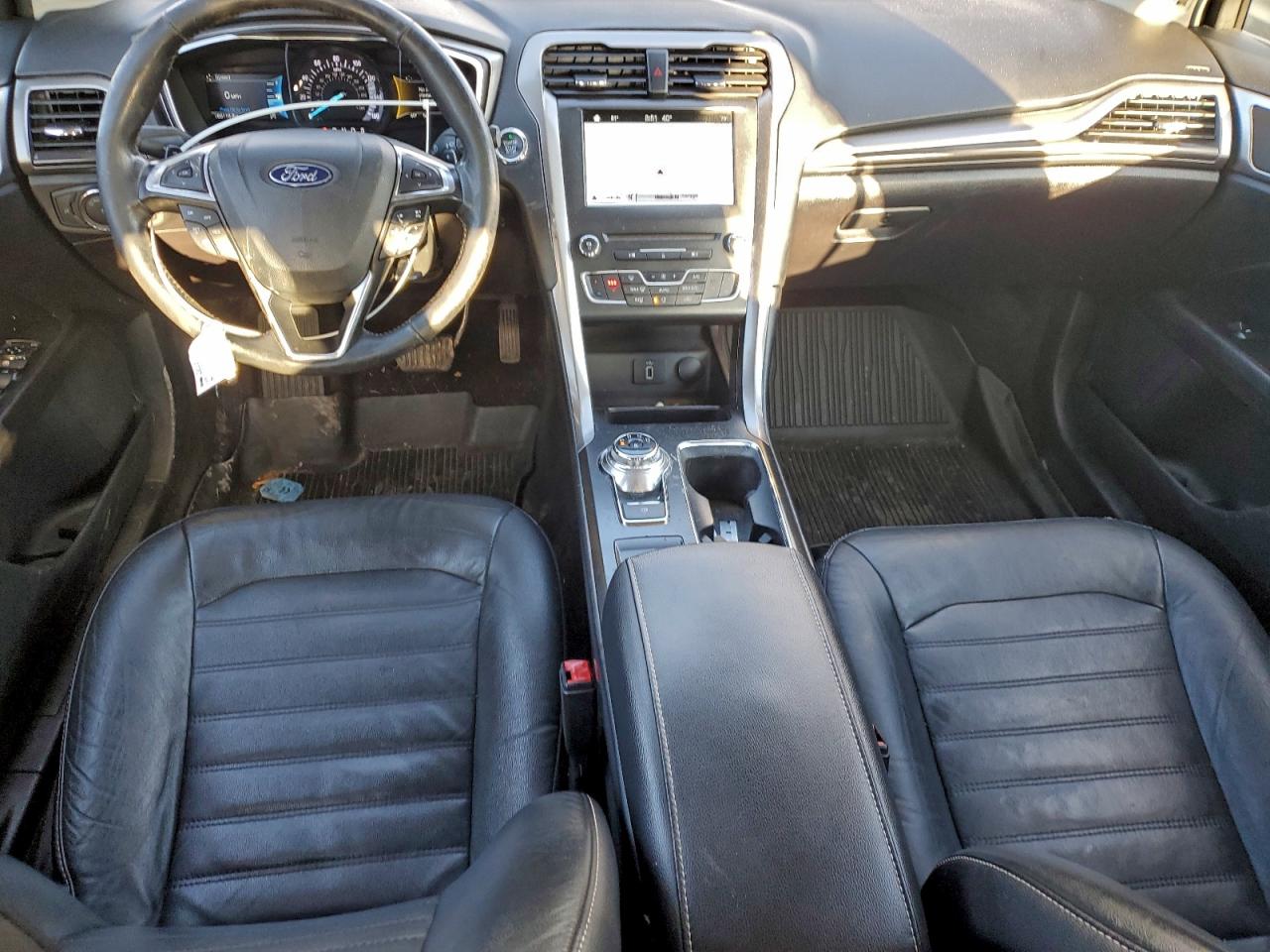 2018 FORD FUSION SE photo 8