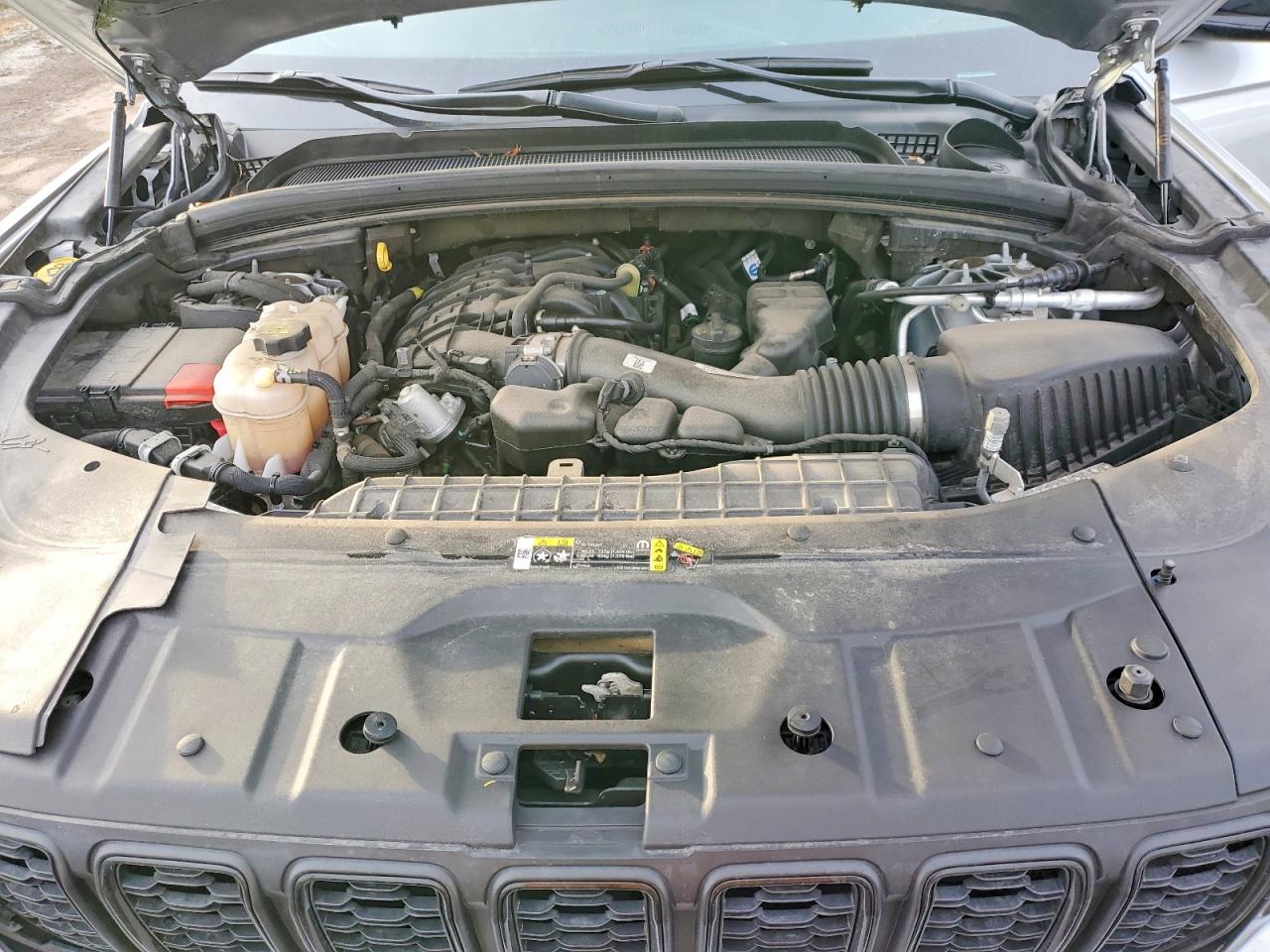 2024 JEEP GRAND CHEROKEE LIMITED photo 12