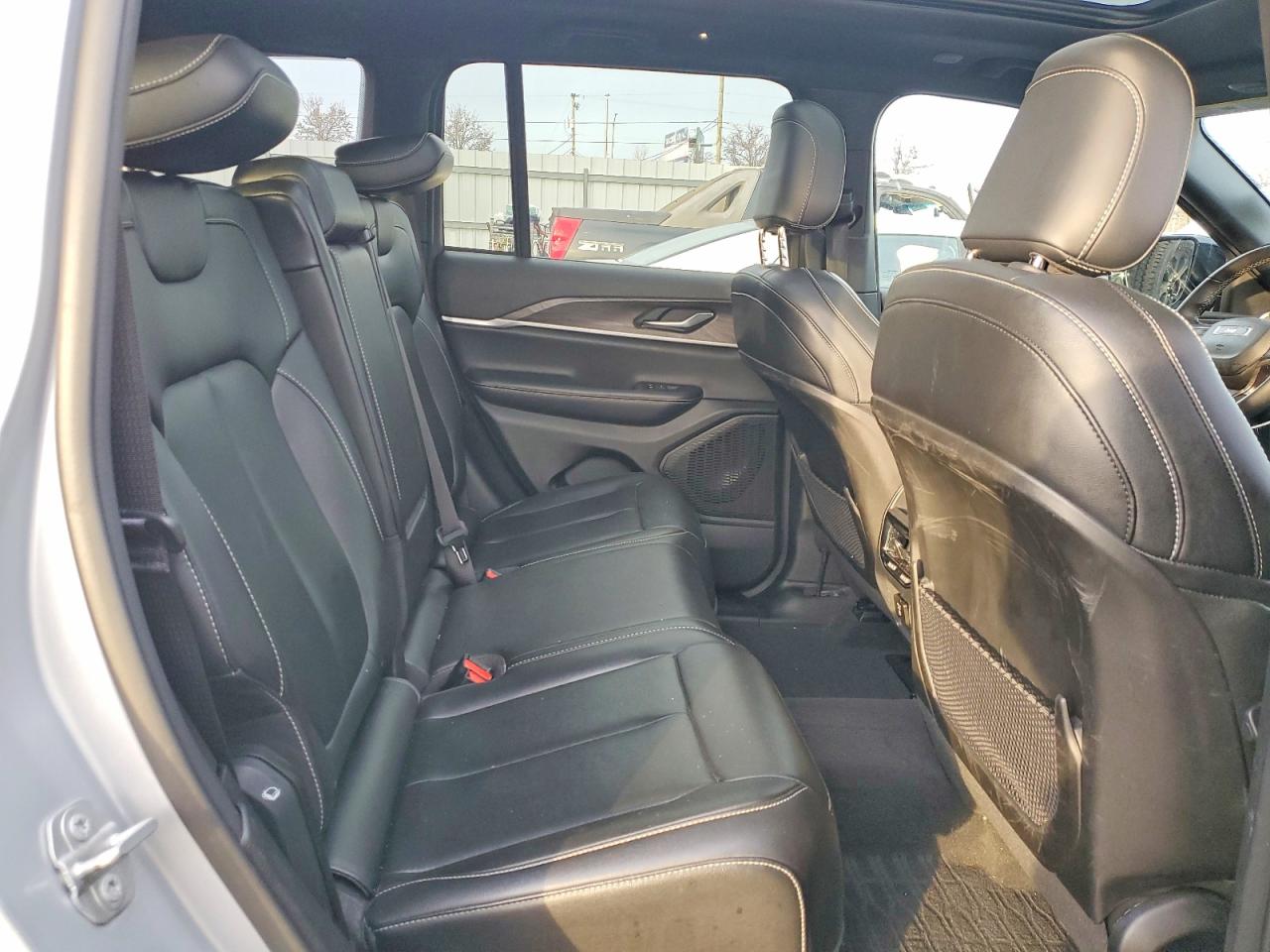 2024 JEEP GRAND CHEROKEE LIMITED photo 11