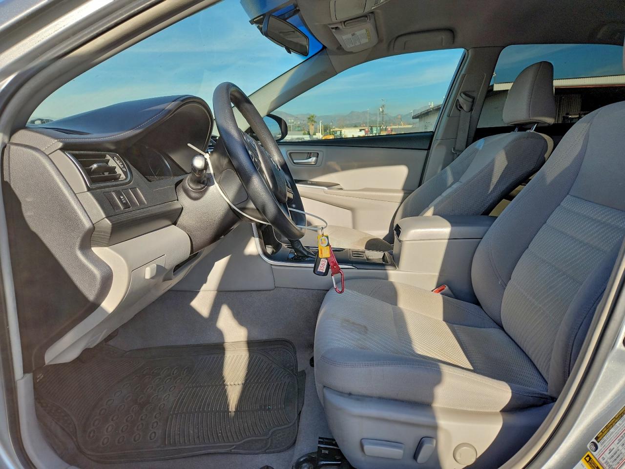 2015 TOYOTA CAMRY HYBRID photo 7