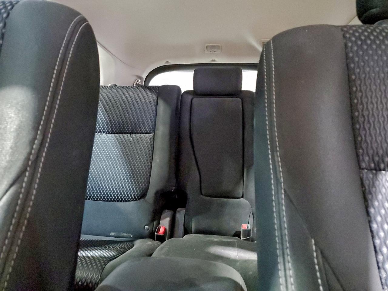 2016 MITSUBISHI OUTLANDER ES photo 10