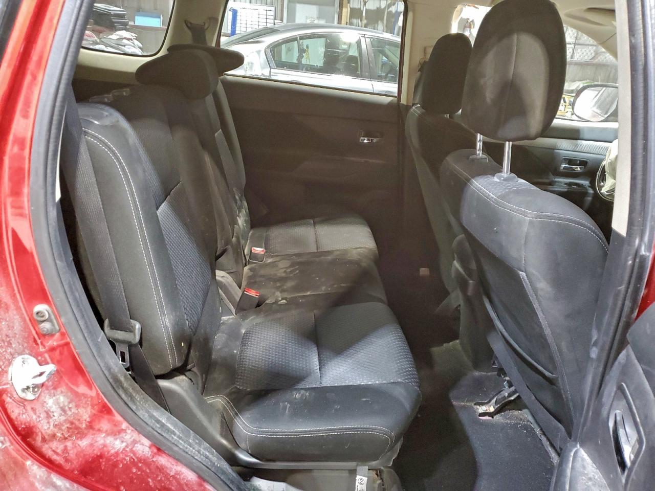 2016 MITSUBISHI OUTLANDER ES photo 11