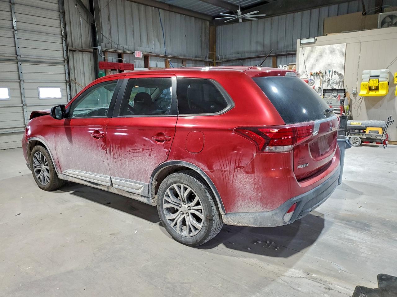 2016 MITSUBISHI OUTLANDER ES photo 2