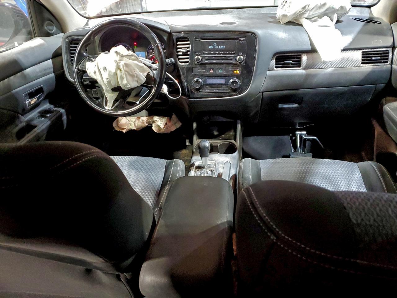 2016 MITSUBISHI OUTLANDER ES photo 8