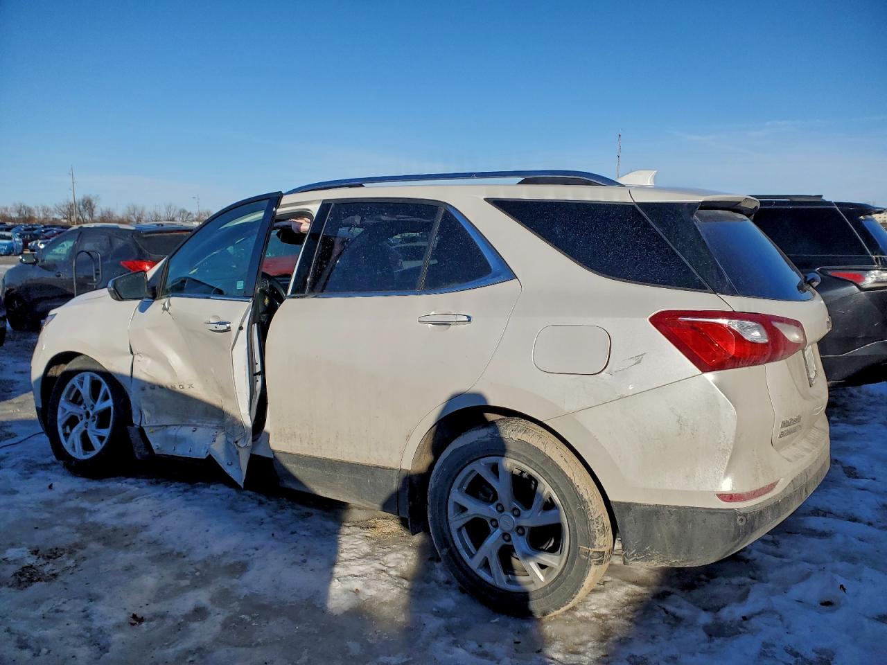 2021 CHEVROLET EQUINOX PREMIER photo 2