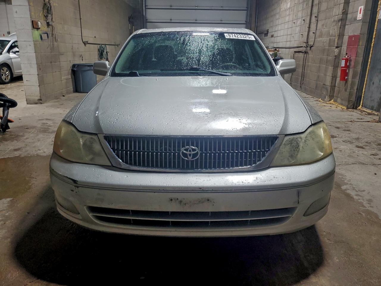 2001 TOYOTA AVALON XLS photo 5
